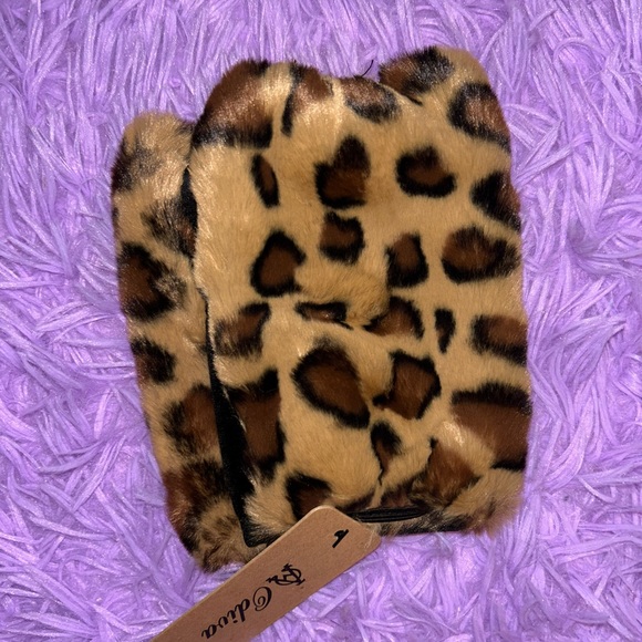 Hand warmers. - Picture 3 of 3